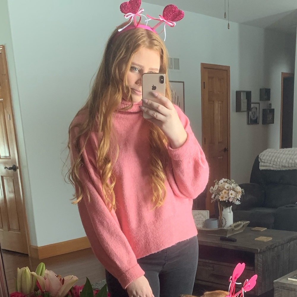 H&M Pink sweater